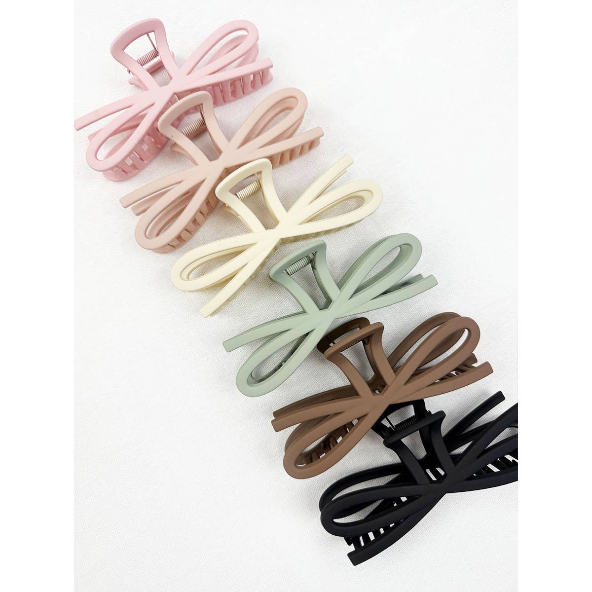 Soft Tone Jumbo Knotted Bow Hair Clip Claw